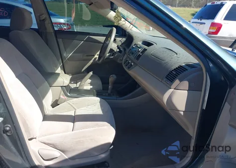 2002 Toyota Camry Le V6 from USA, damaged, VIN 4T1BF32K32U532468